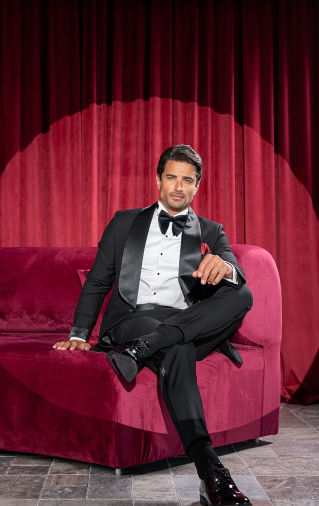 Summer Wedding Suits Every Groom Should Consider